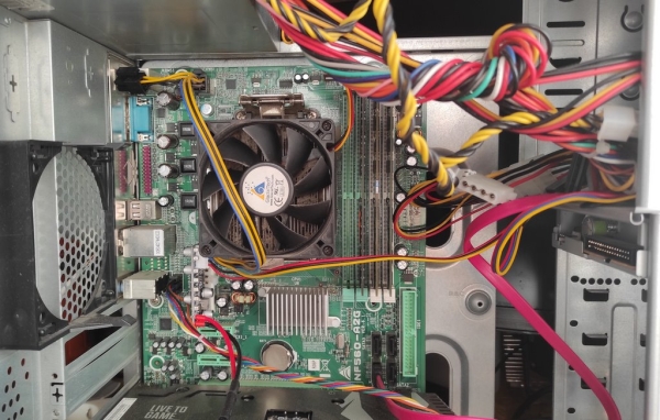 Белорус год назад стал майнить криптовалюту на своем балконе. Сколько заработал? Белорус год назад стал майнить криптовалюту на своем балконе. Сколько заработал?