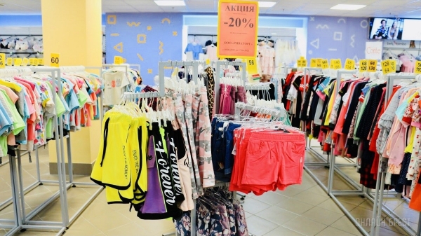 ТРИ ЭТАЖА ТОВАРОВ ДЛЯ ВСЕЙ СЕМЬИ! Детские игрушки и развлечения, канцтовары, женская, мужская, детская одежда и обувь в «Детском мире» на Советской ТРИ ЭТАЖА ТОВАРОВ ДЛЯ ВСЕЙ СЕМЬИ! Детские игрушки и развлечения, канцтовары, женская, мужская, детская одежда и обувь в «Детском мире» на Советской