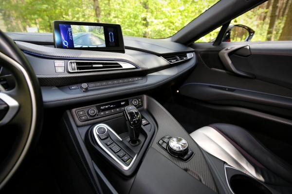 22-летний парень из Жодино купил BMW i8 за $100 тысяч — доволен? 22-летний парень из Жодино купил BMW i8 за $100 тысяч — доволен?