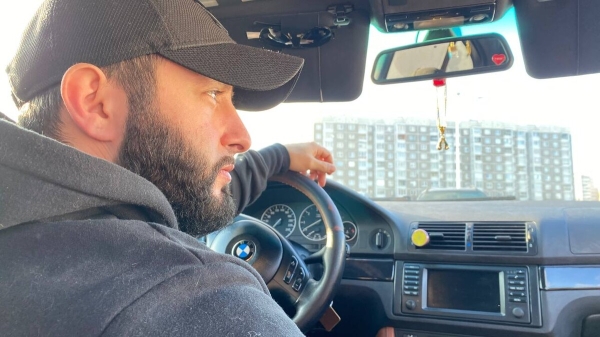 «Езжу по городу, как старый дед».  Белорус о своей немолодой, но очень любимой BMW E39