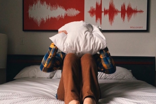 Что грозит за оскорбление и за ночные дискотеки в многоэтажках – отвечает участковый