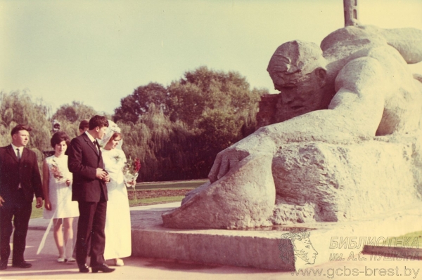 День открытия Мемориального комплекса «Брестская крепость-герой». Фото и подробности