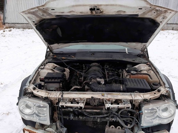 МВД продаёт ржавый Chrysler 300С, сделав уценку. Сколько было, а сколько стало? МВД продаёт ржавый Chrysler 300С, сделав уценку. Сколько было, а сколько стало?