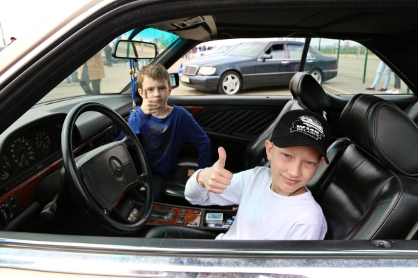 «После $30 000 вложения перестал считать». Пообщались с владельцами старых Mercedes «После $30 000 вложения перестал считать». Пообщались с владельцами старых Mercedes