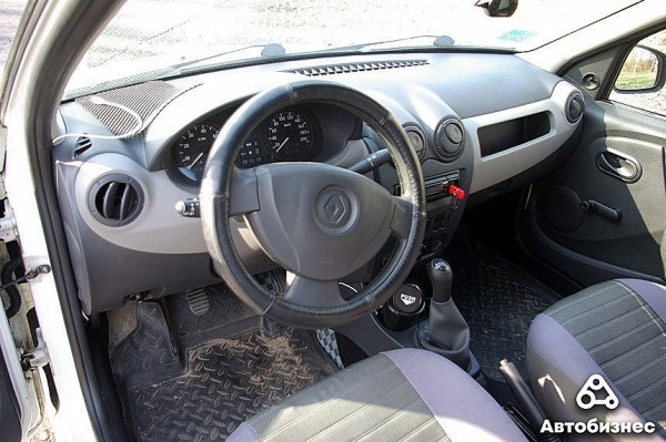 ​В лучшем случае бесполезны, в худшем – опасны. Семь вредных аксессуаров для автомобиля