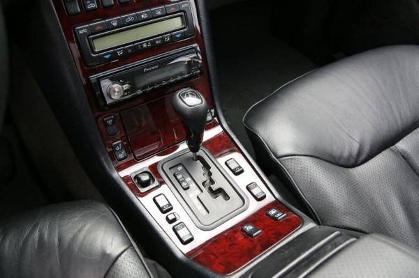 «После $30 000 вложения перестал считать». Пообщались с владельцами старых Mercedes «После $30 000 вложения перестал считать». Пообщались с владельцами старых Mercedes