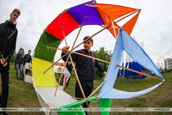 Фестиваль воздушных змеев «Майское небо Победы» в Бресте