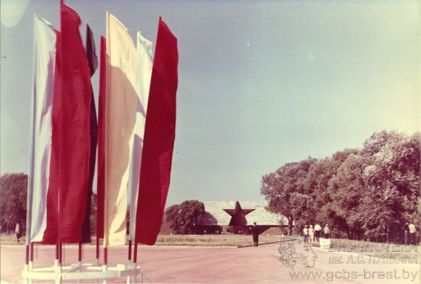 День открытия Мемориального комплекса «Брестская крепость-герой». Фото и подробности