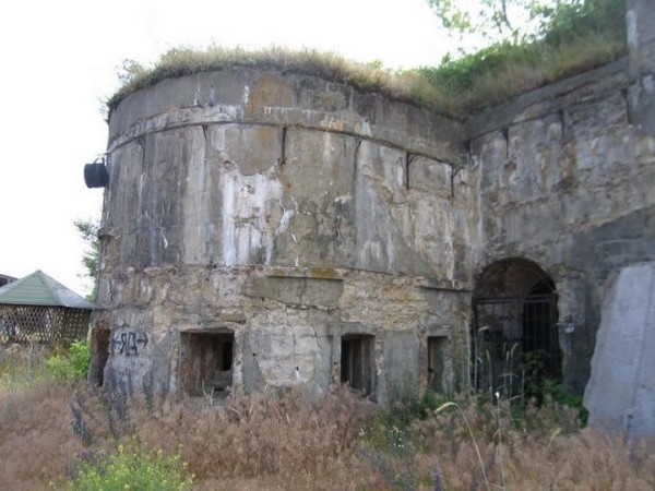 Редкий лот. На торги выставили пороховой погреб возле Брестской крепости