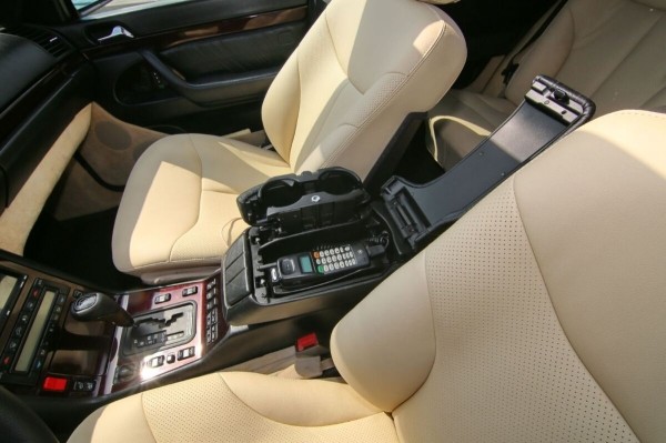 «После $30 000 вложения перестал считать». Пообщались с владельцами старых Mercedes «После $30 000 вложения перестал считать». Пообщались с владельцами старых Mercedes