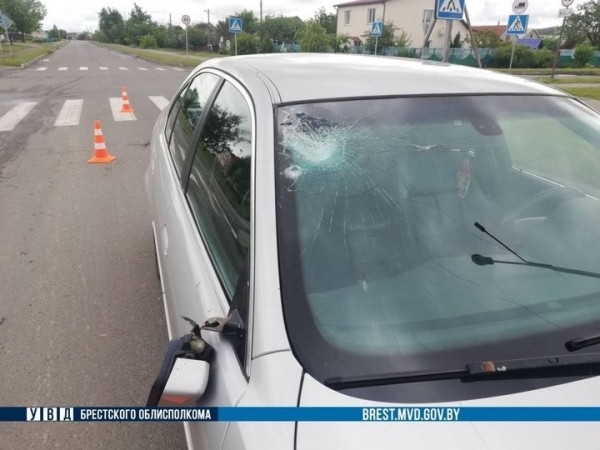 В Малорите водитель BMW сбил женщину В Малорите водитель BMW сбил женщину