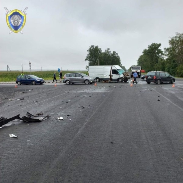 Под Барановичами из-за действий молодого водителя Iveсо опрокинулся автобус. Вынесен приговор Под Барановичами из-за действий молодого водителя Iveсо опрокинулся автобус. Вынесен приговор