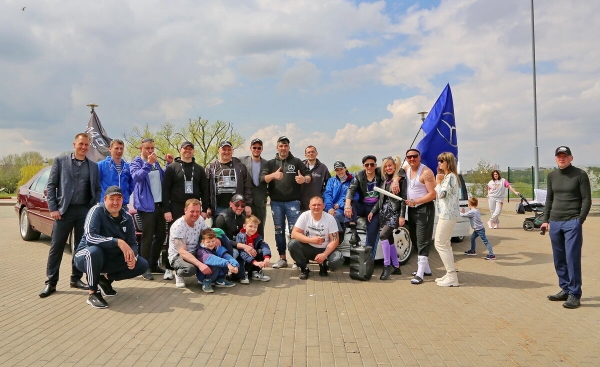 «После $30 000 вложения перестал считать». Пообщались с владельцами старых Mercedes «После $30 000 вложения перестал считать». Пообщались с владельцами старых Mercedes