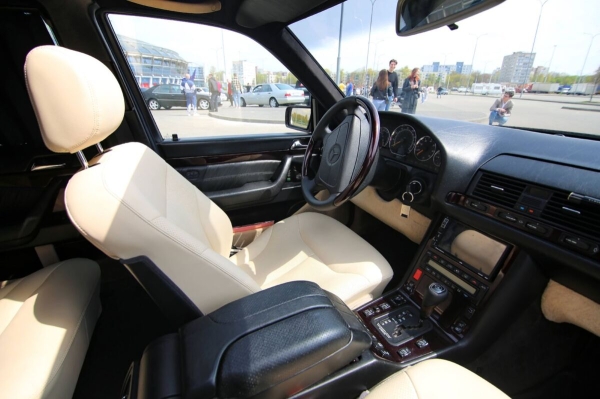 «После $30 000 вложения перестал считать». Пообщались с владельцами старых Mercedes «После $30 000 вложения перестал считать». Пообщались с владельцами старых Mercedes