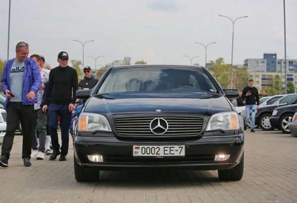 «После $30 000 вложения перестал считать». Пообщались с владельцами старых Mercedes «После $30 000 вложения перестал считать». Пообщались с владельцами старых Mercedes