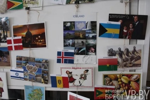 Открываем мир через почтовые карточки. В Бресте работает уникальная выставка «Счастливый посткроссинг» Открываем мир через почтовые карточки. В Бресте работает уникальная выставка «Счастливый посткроссинг»