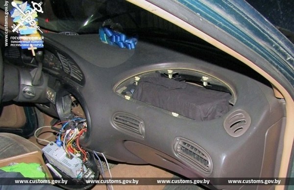 На таможне в Бресте пресекли попытку незаконного ввоза криптокошельков На таможне в Бресте пресекли попытку незаконного ввоза криптокошельков