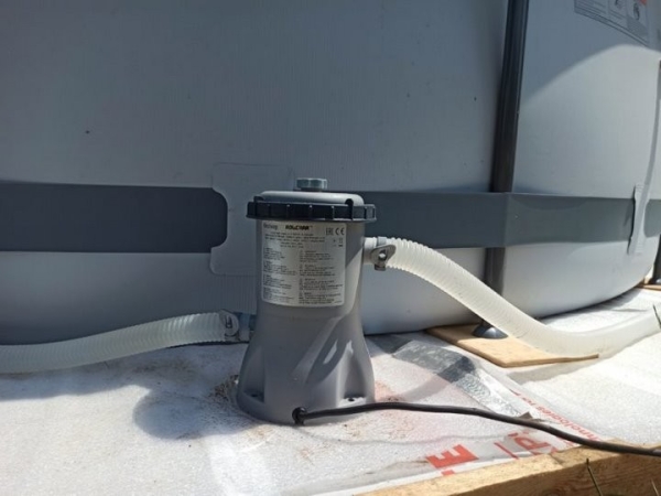 Бассейн на даче: купили за 600 рублей, а потом поняли, что нужно вложить ещё больше Бассейн на даче: купили за 600 рублей, а потом поняли, что нужно вложить ещё больше