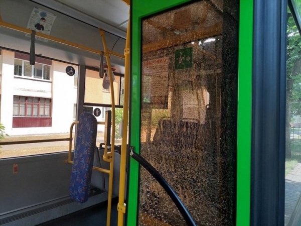 Косили траву – разбили автобус Косили траву – разбили автобус