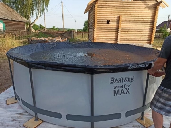 Бассейн на даче: купили за 600 рублей, а потом поняли, что нужно вложить ещё больше Бассейн на даче: купили за 600 рублей, а потом поняли, что нужно вложить ещё больше