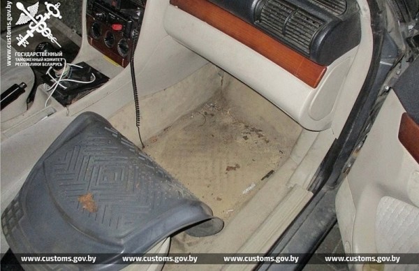 На таможне в Бресте пресекли попытку незаконного ввоза криптокошельков На таможне в Бресте пресекли попытку незаконного ввоза криптокошельков