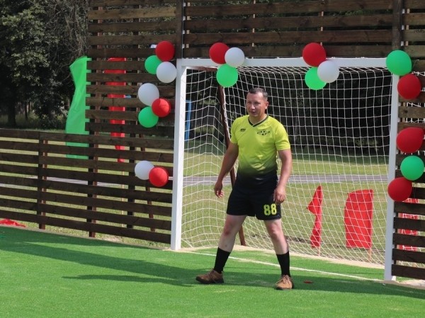 В Ганцевичах открыли футбольную площадку, построенную при содействии АБФФ и Туровского молочного комбината