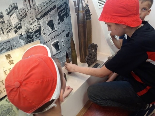 «Не хочу уезжать!». Дети социально-педагогического центра Бреста побывали в гостях у пограничников