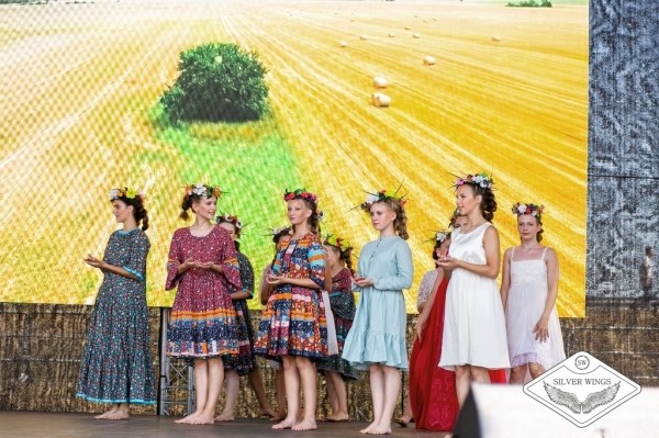 Модельно-хореографическое агентство «Серебряные крылья» приглашает детей и подростков на обучение в Бресте. Хореография, актерское мастерство, визаж, этикет и многое другое Модельно-хореографическое агентство «Серебряные крылья» приглашает детей и подростков на обучение в Бресте. Хореография, актерское мастерство, визаж, этикет и многое другое