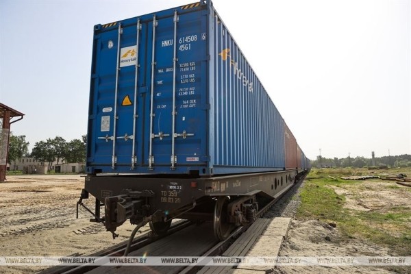 Крупнейший в регионе транспортно-логистический центр заработал в Жабинке Крупнейший в регионе транспортно-логистический центр заработал в Жабинке