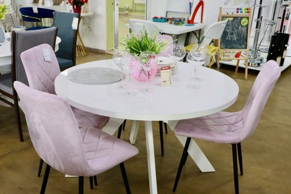 Выгодные акции и беспроцентная рассрочка в дискаунтере мебели «АксХоум» на Вычулках. Столы и стулья для кухни, мягкие кресла, офисная мебель, декор и другое Выгодные акции и беспроцентная рассрочка в дискаунтере мебели «АксХоум» на Вычулках. Столы и стулья для кухни, мягкие кресла, офисная мебель, декор и другое