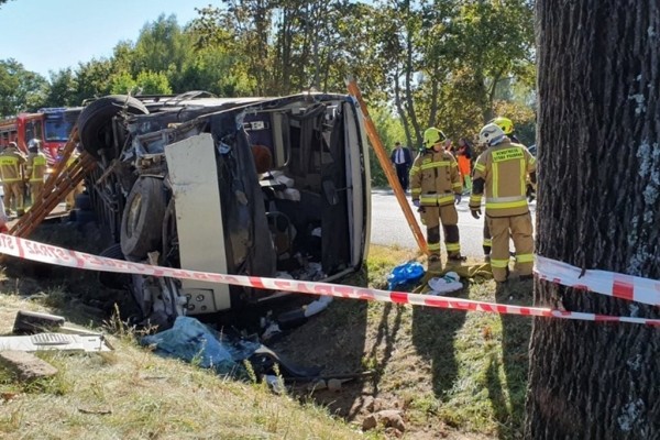 В Польше перевернулся автобус из Беларуси