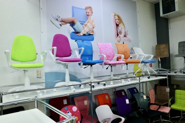 Выгодные акции и беспроцентная рассрочка в дискаунтере мебели «АксХоум» на Вычулках. Столы и стулья для кухни, мягкие кресла, офисная мебель, декор и другое Выгодные акции и беспроцентная рассрочка в дискаунтере мебели «АксХоум» на Вычулках. Столы и стулья для кухни, мягкие кресла, офисная мебель, декор и другое