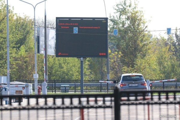 Если вы планируете ехать в Польшу на машине, то делать это надо сейчас. Ситуация на границе