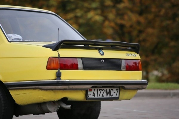 Купил BMW E21 за $500 и восстановил занедорого. Показываем, что получилось у белоруса