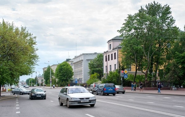 
                Читатель: Как было раньше. Брест, ул. Ленина
            
