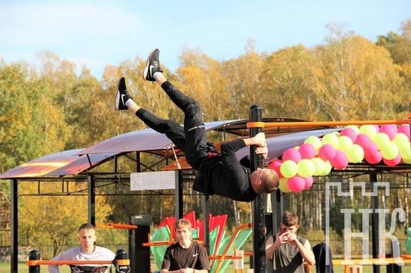 Воркаут-площадку открыли в Беловежском Воркаут-площадку открыли в Беловежском