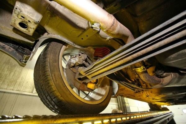 «Дедушка никого к машине не подпускал». История Audi A6 (С4), которая в семье белорусов уже 15 лет «Дедушка никого к машине не подпускал». История Audi A6 (С4), которая в семье белорусов уже 15 лет