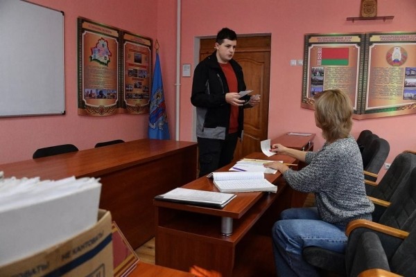 Как проходит призыв в военкоматах Беларуси Как проходит призыв в военкоматах Беларуси