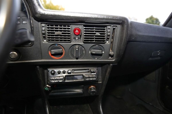 Купил BMW E21 за $500 и восстановил занедорого. Показываем, что получилось у белоруса