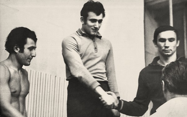 Спас людей из тонущего троллейбуса ценой карьеры. История советского пловца-супергероя