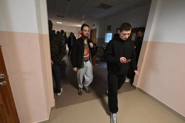 Как проходит призыв в военкоматах Беларуси Как проходит призыв в военкоматах Беларуси