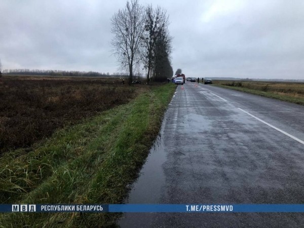 Страшная авария произошла в Брестской области: четыре человека погибли Страшная авария произошла в Брестской области: четыре человека погибли