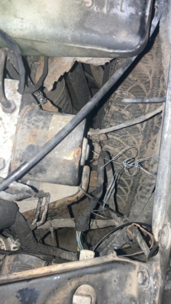 Житель Ивацевичей купил Mercedes-Benz за $2 000, а машина оказалась «трупом»