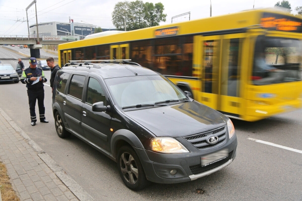 Что думают водители о камерах фотофиксации, которые ловят авто без техосмотра?