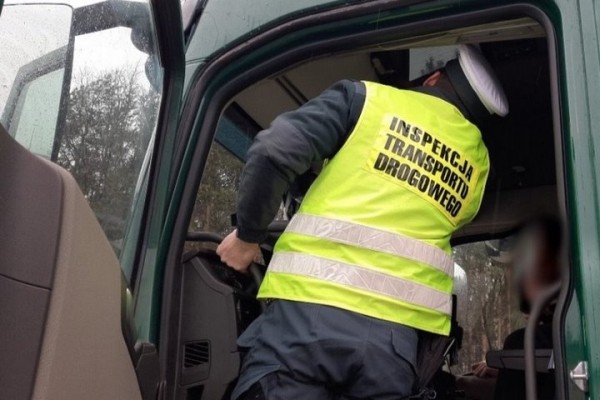 В Польше белорус ехал на фуре по карте своего директора