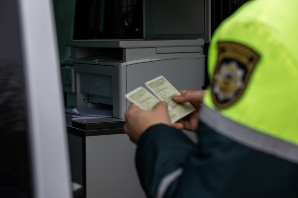 «Стоимость виньетки от 14 до 75 евро». Кому с 1 января нужно тратить деньги на проезд по платным дорогам? «Стоимость виньетки от 14 до 75 евро». Кому с 1 января нужно тратить деньги на проезд по платным дорогам?