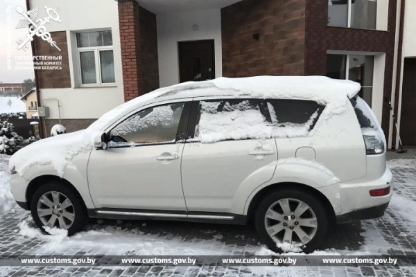 Таможенники пресекли схему по уклонению от уплаты платежей при ввозе автомобилей из-за границы