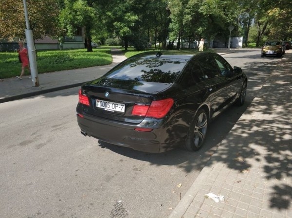 У вас номер отклеился. Странные метаморфозы с табличками У вас номер отклеился. Странные метаморфозы с табличками