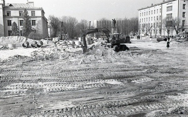 
                Фотографии из прошлого. Брест, площадь Ленина
            