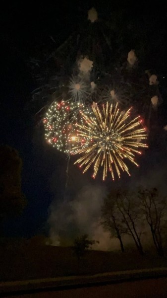 Праздничный салют в Бресте. Смотрите фото и видео
Праздничный салют в Бресте. Смотрите фото и видео